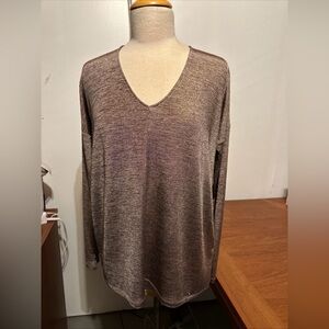 Women’s Top Metallic Gold Shimmer Long Sleeve V Neck (L-XL) By Ivanka Trump